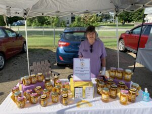 Farmer's Market Booth: Bee Too